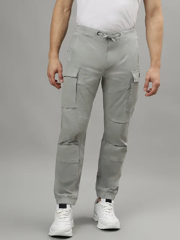 Iconic Men Solid Mid-rise Regular Fit Cargo Trousers