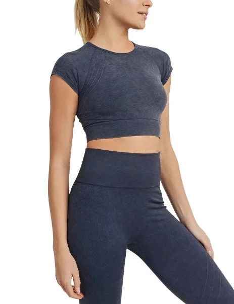 Waves and Crosses Seamless Raglan Crop Top AT2722 Black